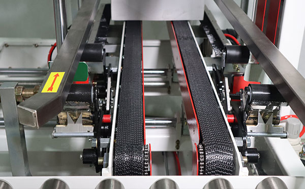 一字型全自動封箱機廠家,全自動封箱機,封箱機廠家,佼佼者自動化